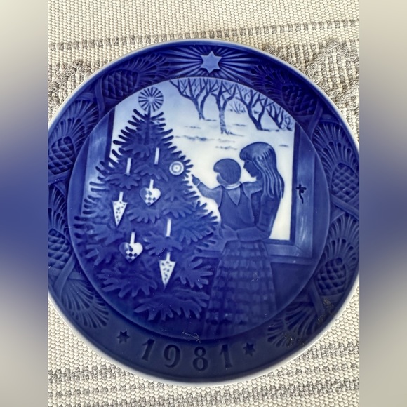 Royal Copenhagen Plate - Picture 2 of 3